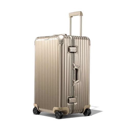 Rimowa Luggage Review .